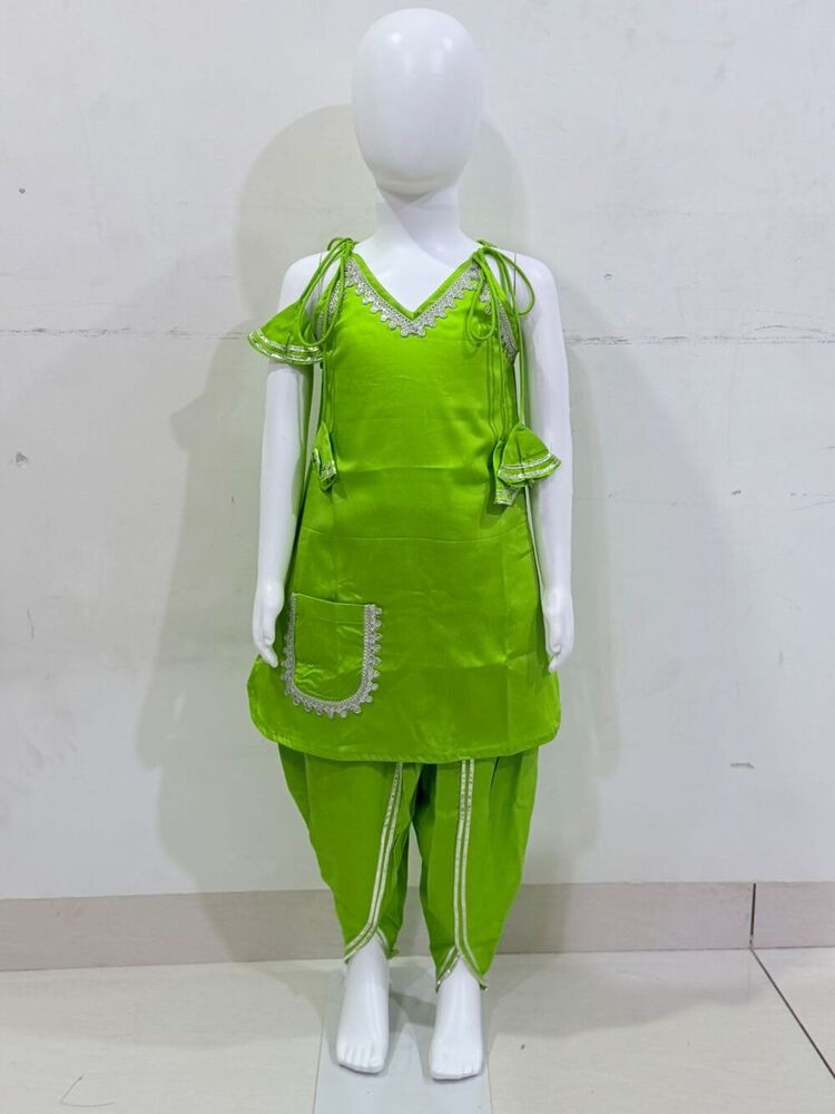 Girls Sleevesless Top with Pant