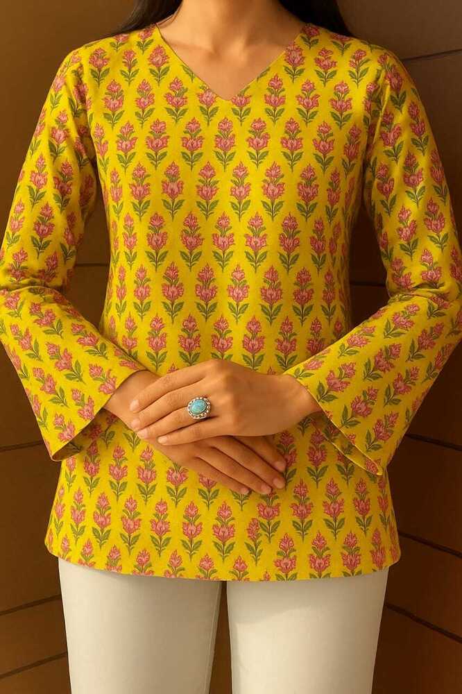 Two Piece Top - Color: Multicolor