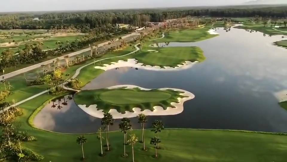 High-End Landscaping Company