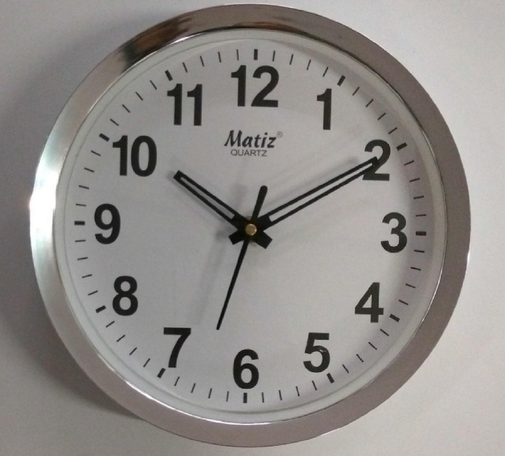 101W 8x8 Plastic Analog Type Wall Clock