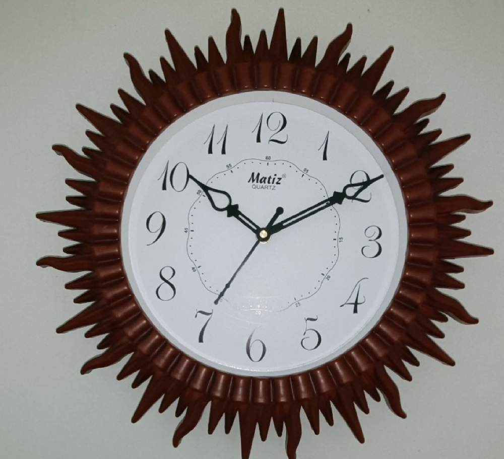 305 13 Inch Sun Shaped Designer Quartz Wall Clock