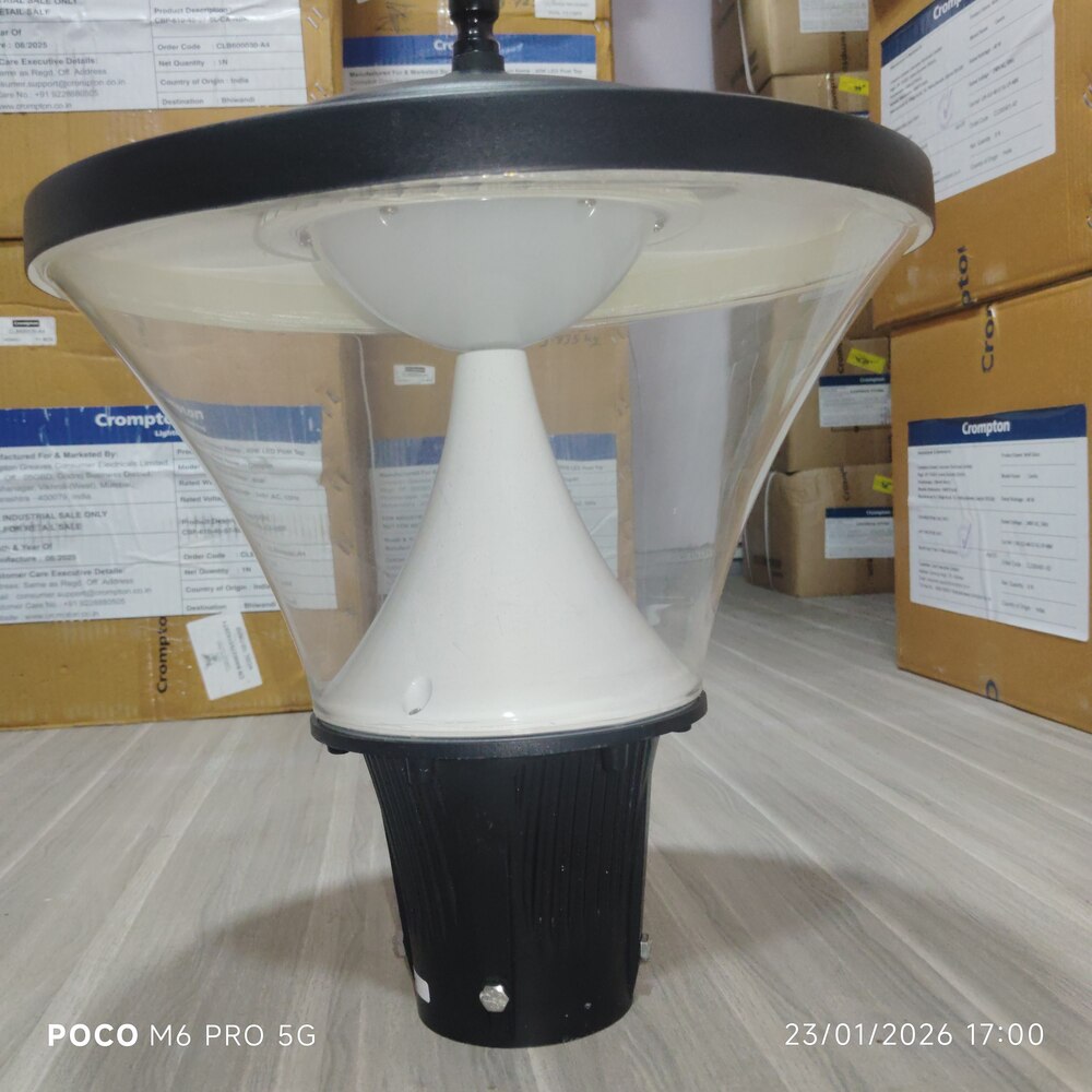 Crompton CBP-610-40-57-SL-CA-NBK 40W Post Top LED Aluminum Lantern