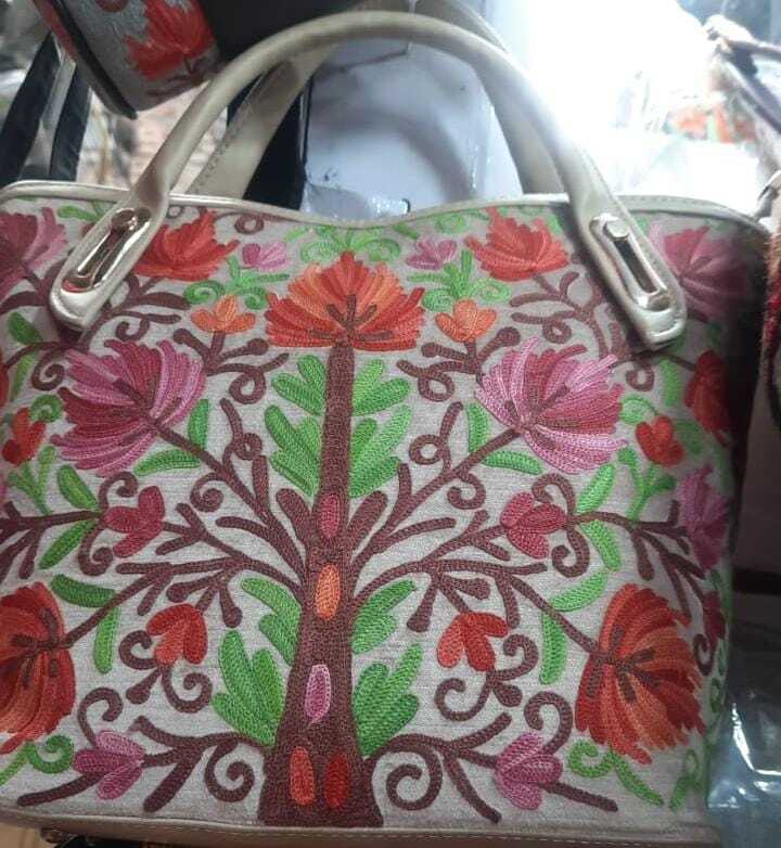 Floral Kashmiri Embroidery Handbag - Color: Multicolor
