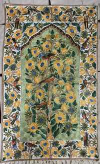 Floral Kashmiri Handmade Carpet - Advantage: Easy To Clean