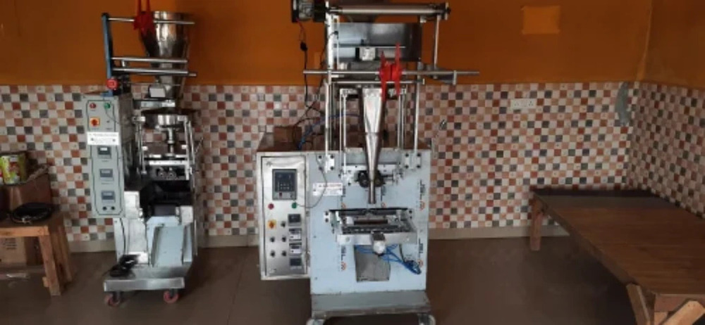 Automatic Collar Type Pouch Packing Machine - Stainless Steel, 2800 Pouch Per Hour | Semi-automatic, Rust-proof, Electric Drive, 280 Volt