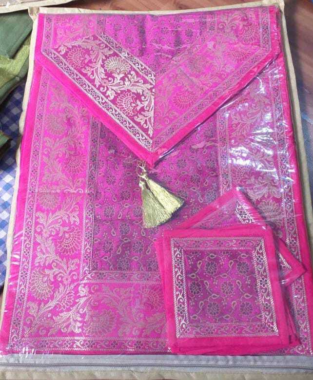 Banarasi Dinning Table Runner Set