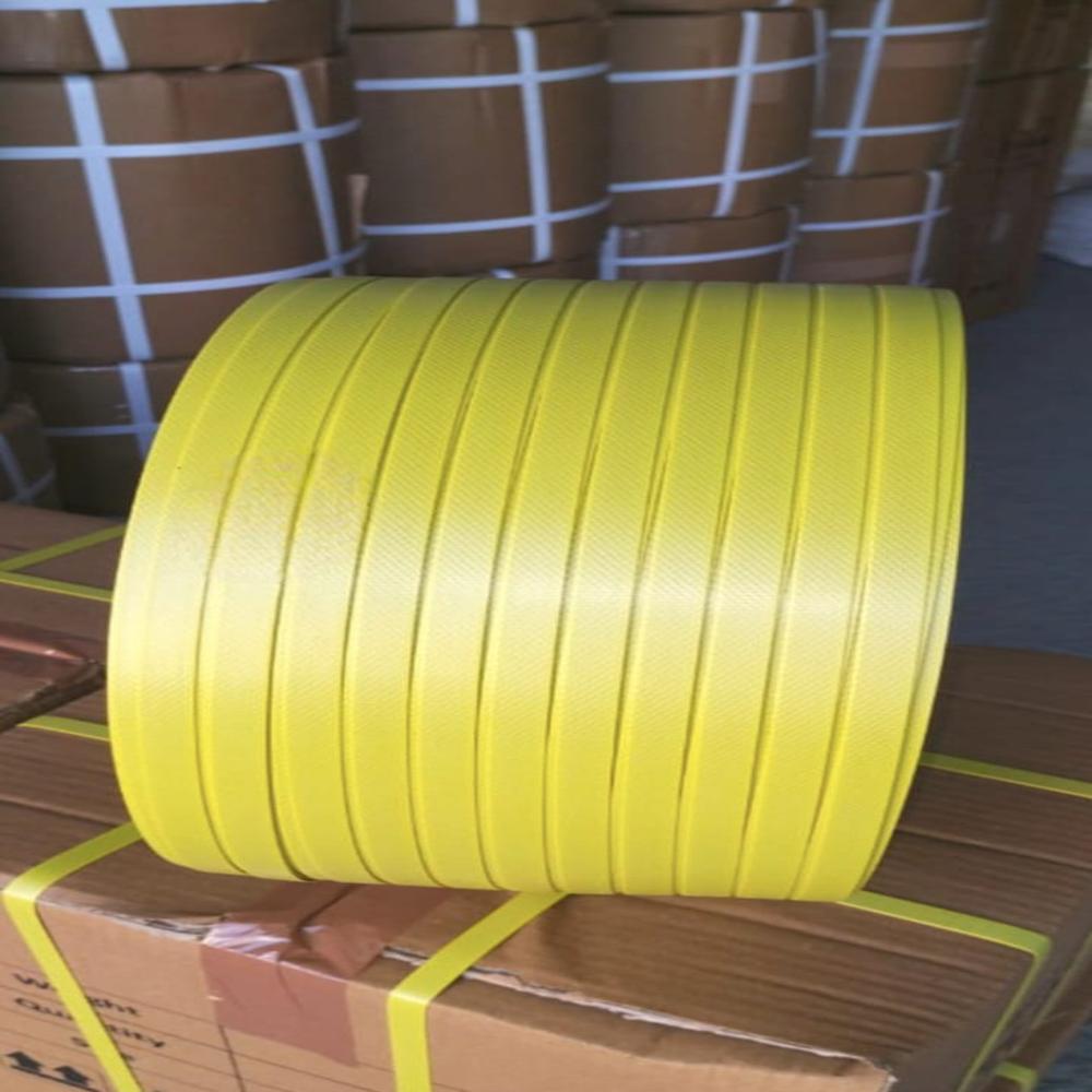Yellow pp strapping roll