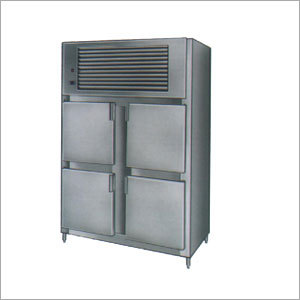 चार दरवाजे वाले रेफ्रिजरेटर