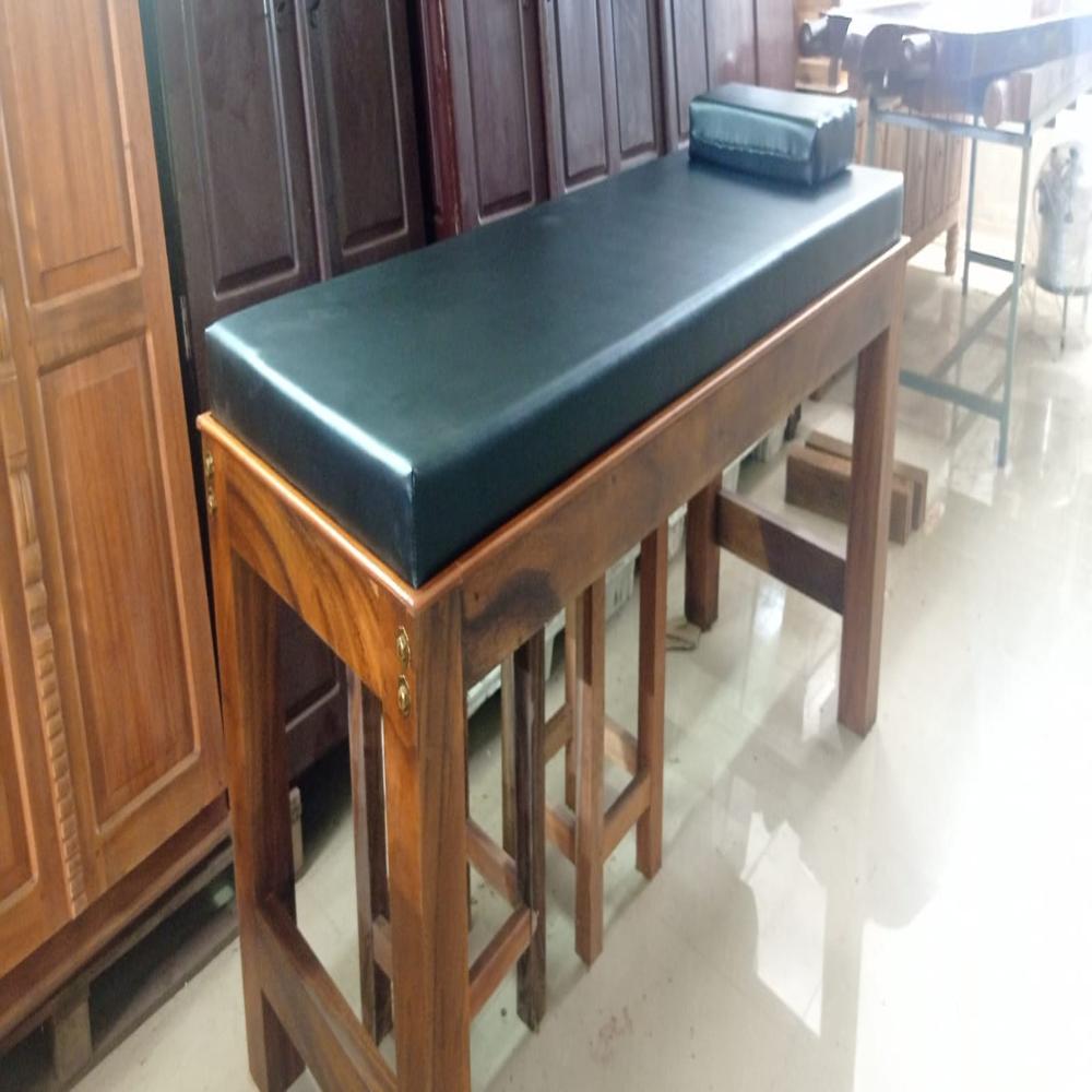 Spa Bed - Color: Brown