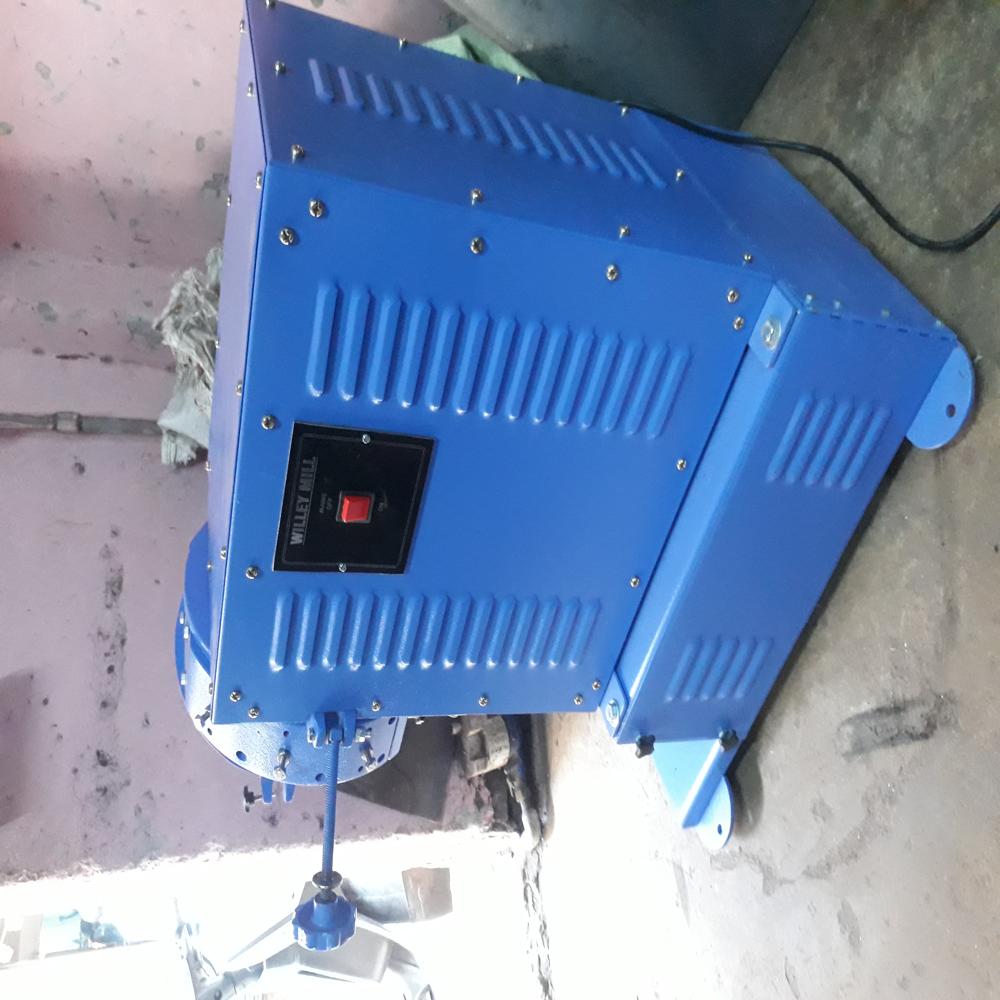 Wiley Mill Grinder - Color: Blue