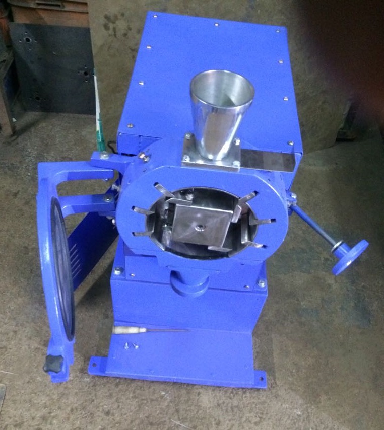 Wiley Mill Grinder - Color: Blue
