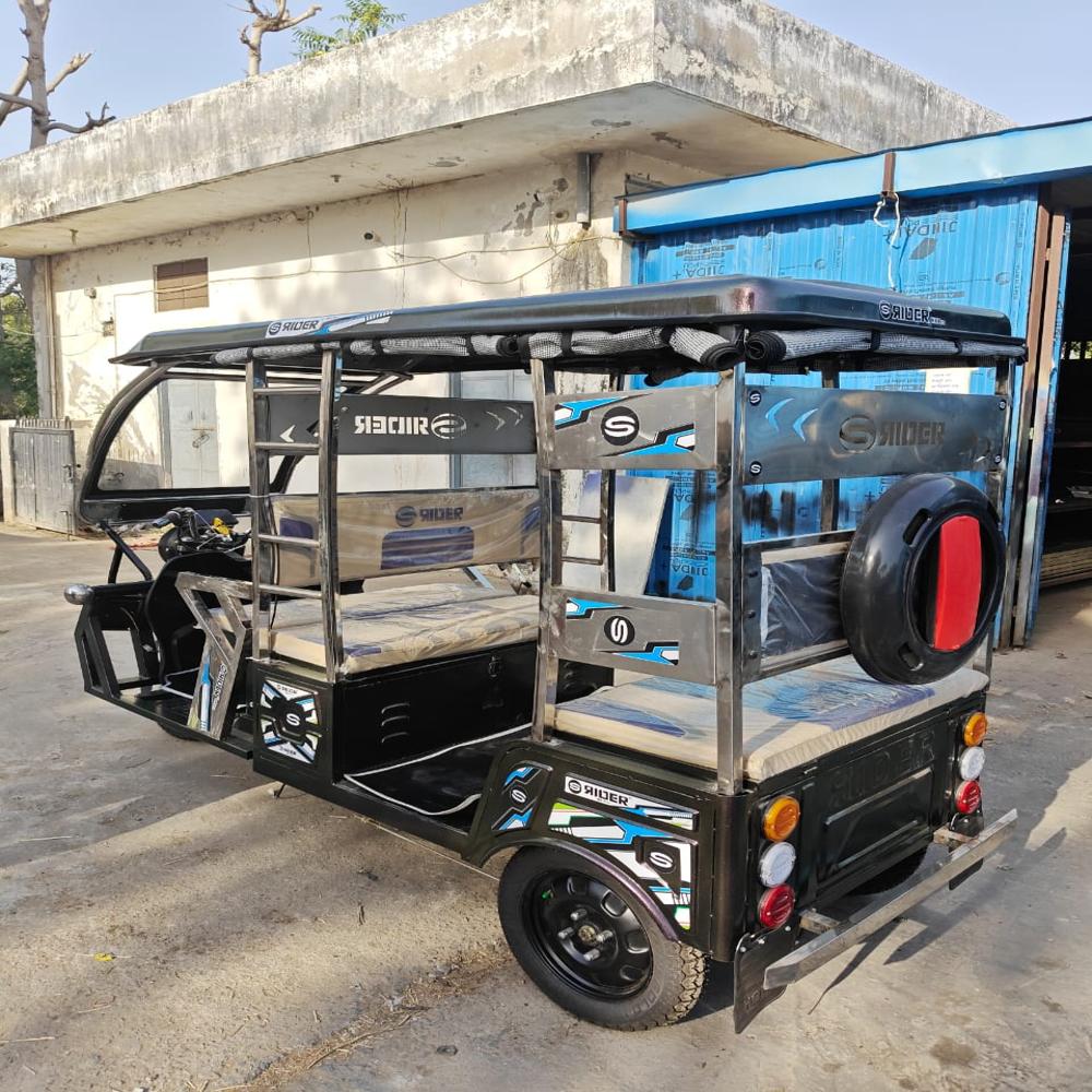 Battery Operated Rickshaw - Battery Capacity: 120 Ampere-hour (Ah)