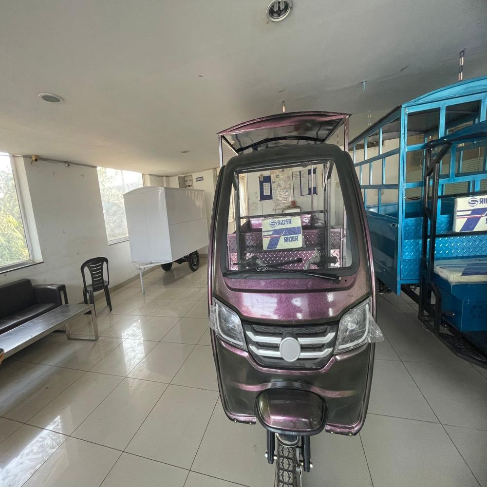 White Rider LPK51 Electric E Rickshaw Loader