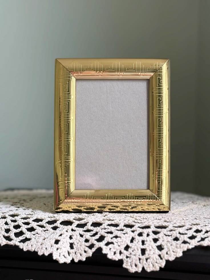 Brass Photo Frame - Color: Golden Bronze
