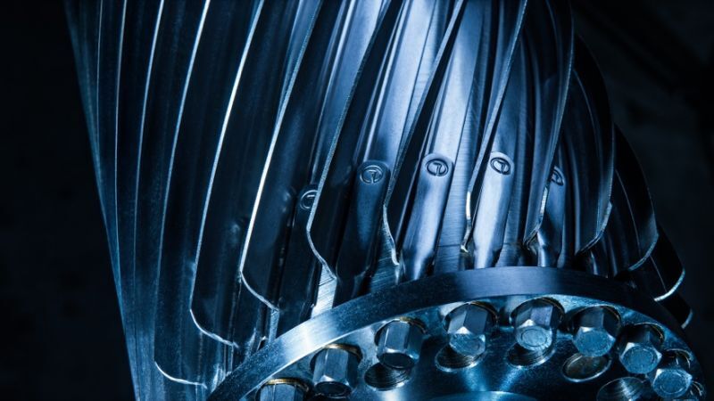 Spiral With Stretch Screw