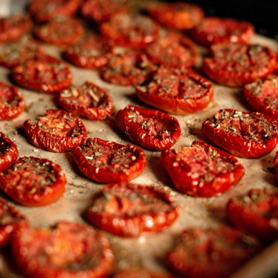Dehydrated Tomato - Moisture (%): 4a 6a %