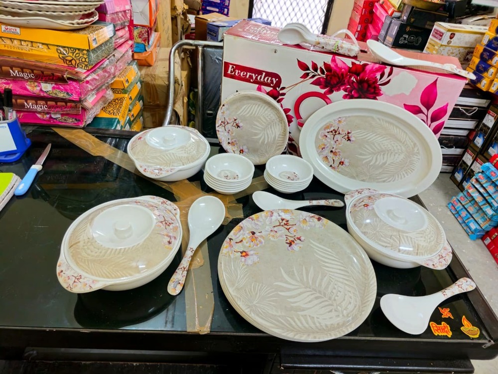 Everyday 41 Pcs Dinner Set - Color: White