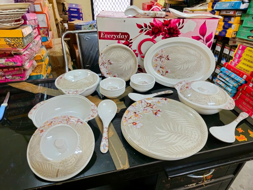 Everyday 41 Pcs Dinner Set - Color: White