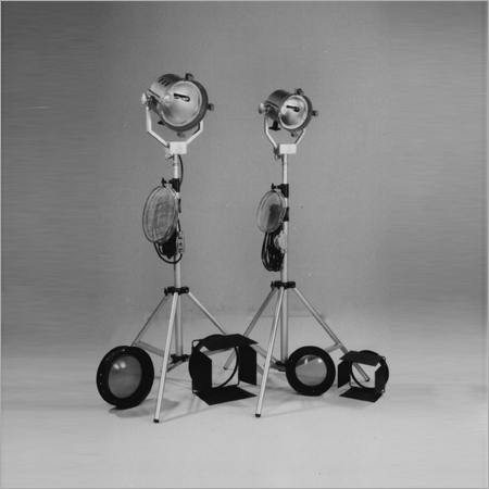 स्टूडियो फ्लैश लाइट्स