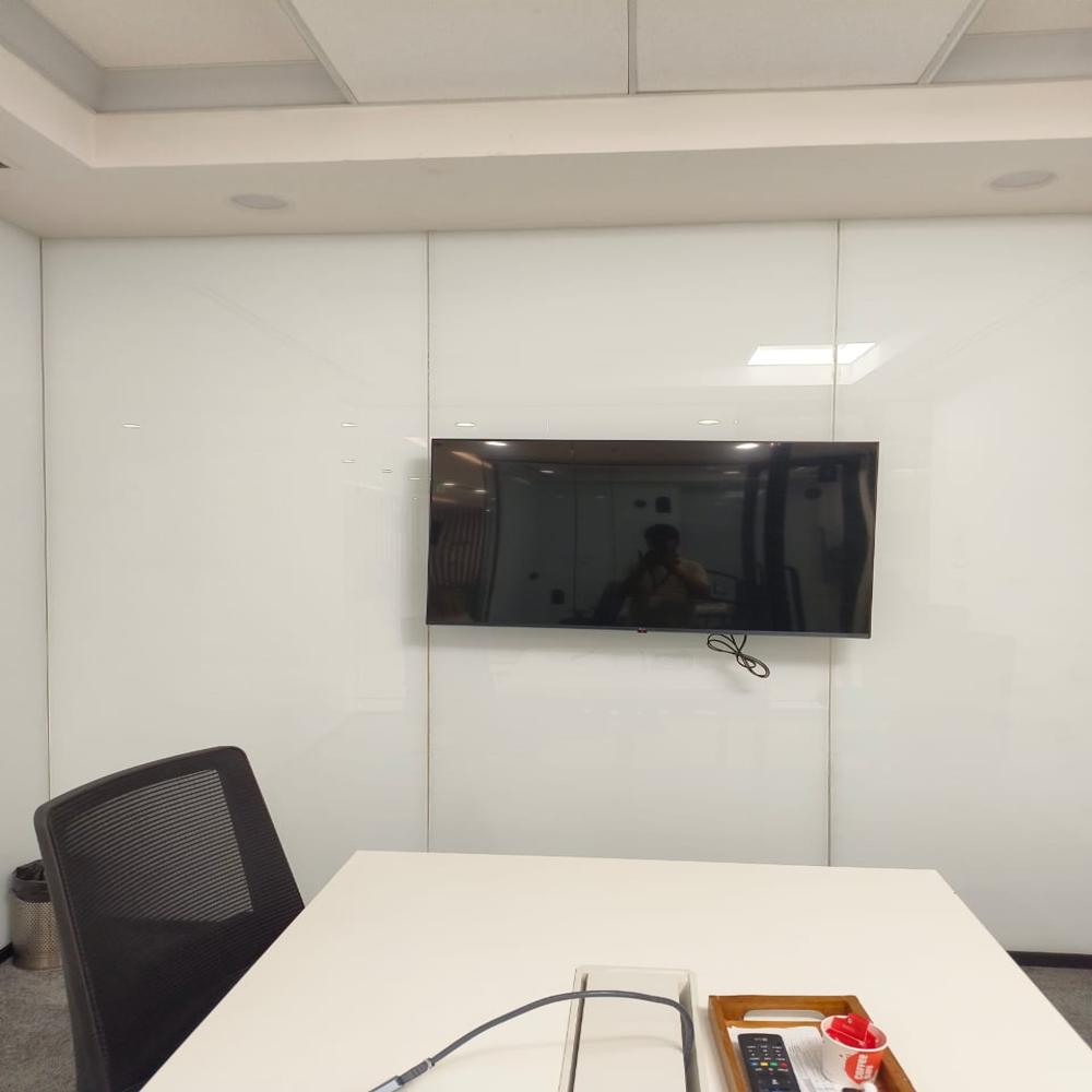 MAGNETIC GLASS WRITING BOARD