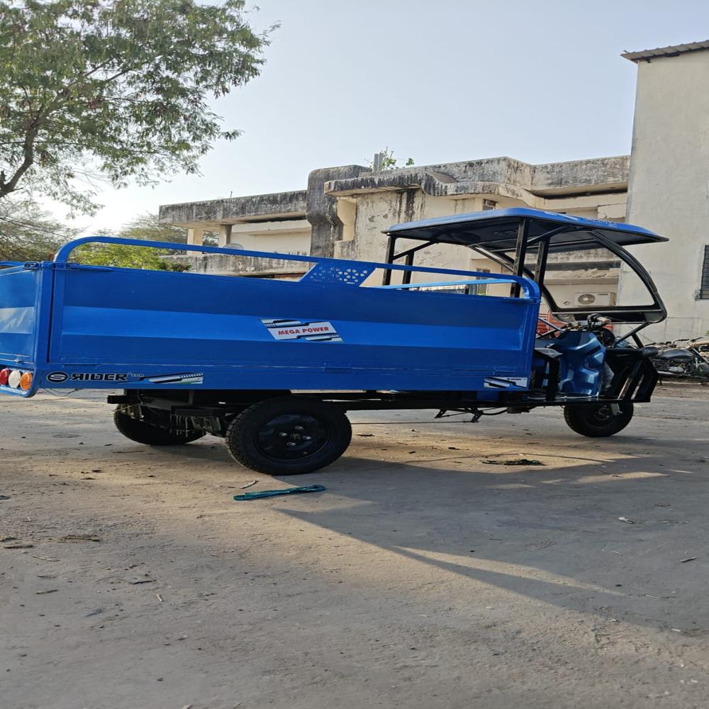 Jaal Body Loading Rickshaw - Battery Capacity: 120 Ampere-hour (Ah)