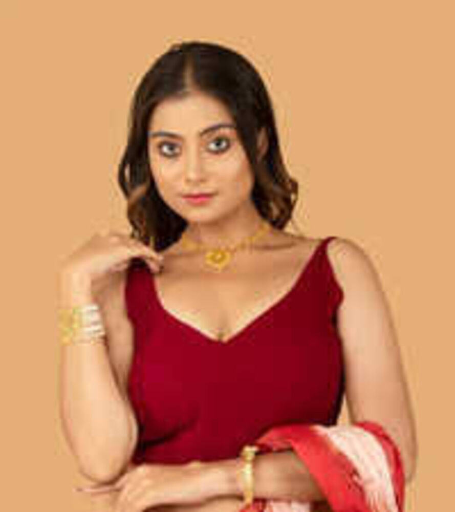 Red Georgette Sleeveless Fashionable Ladies Blouse