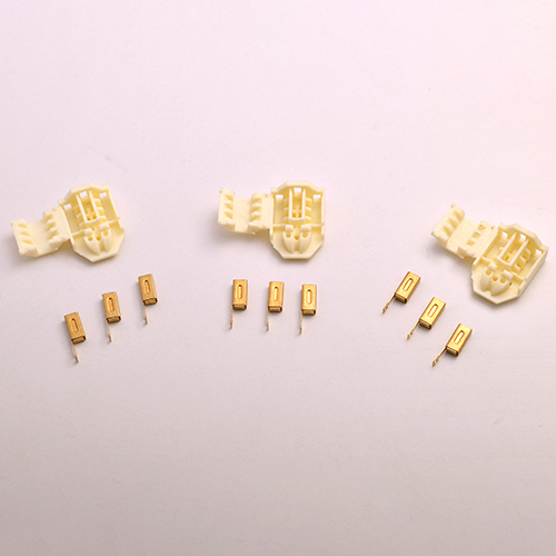 Ci3 Brass Moulding Insert - Color: Golden