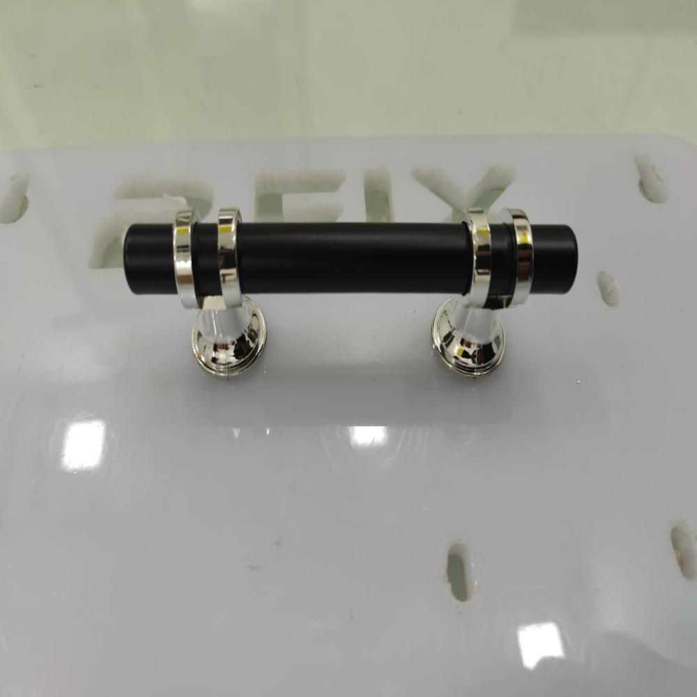  SS Handle Plastic Feet 4 Inch SS Black