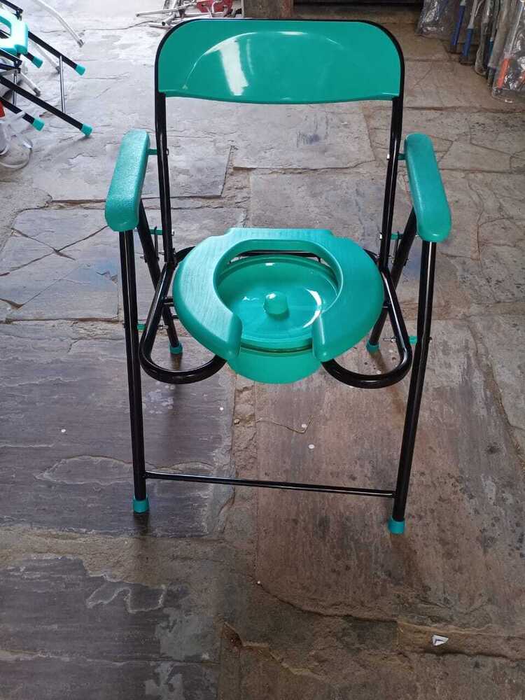 Comode Chair With Bucket - Design: Plain