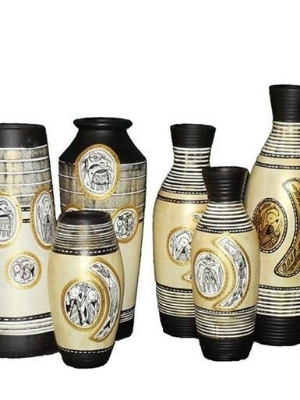 hand painted pottery