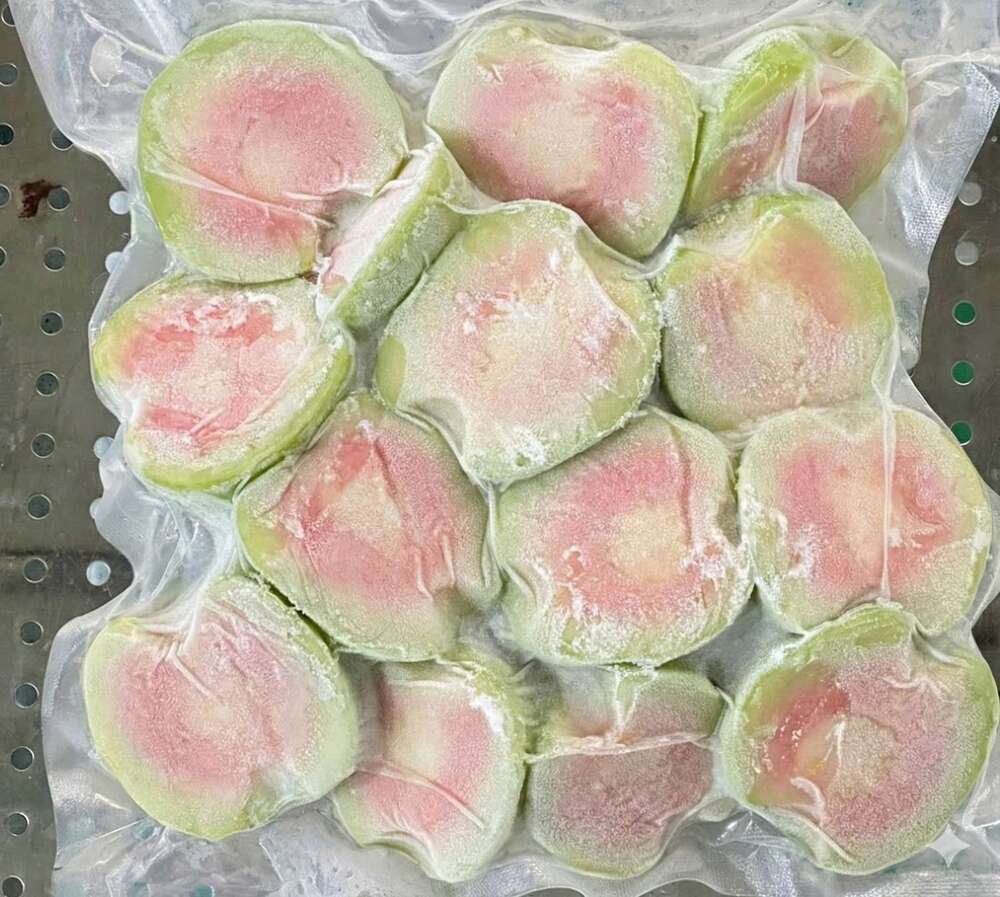Red Guava Slice - Cultivation Type: Common