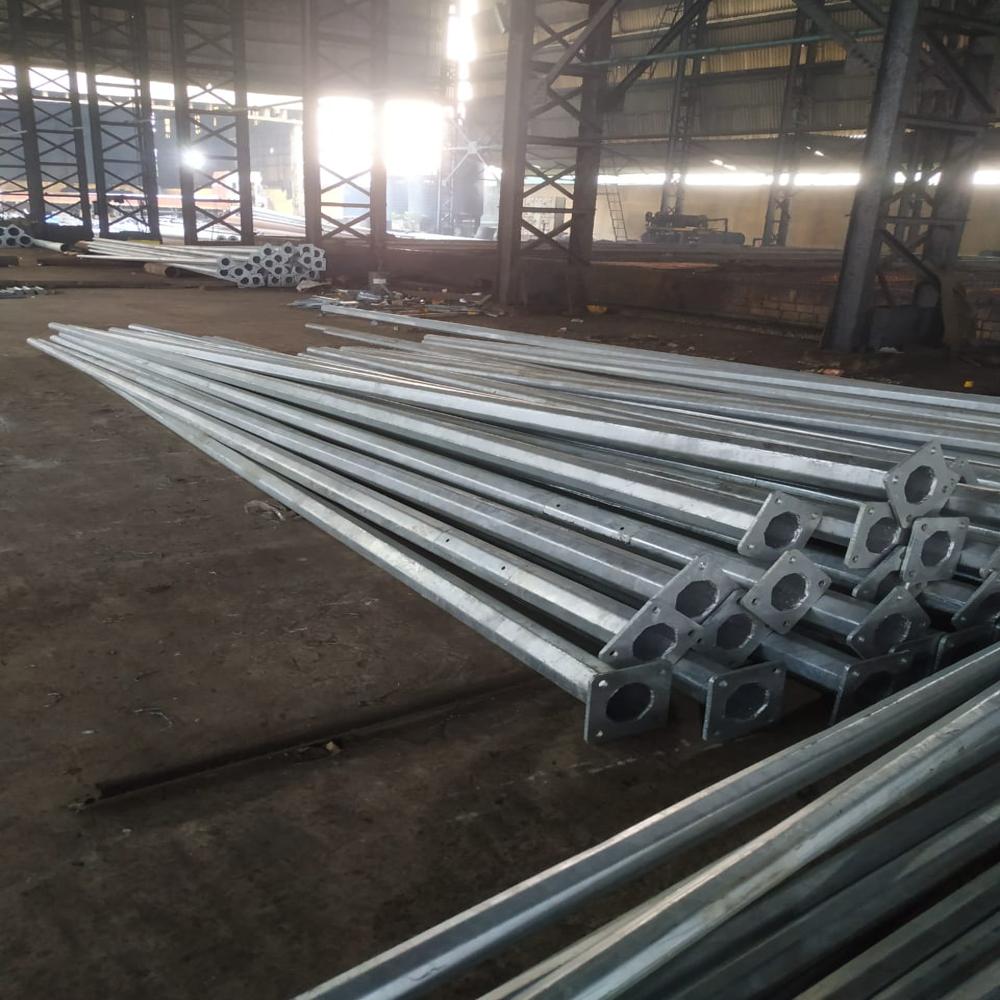 Octagonal Pole - Features: Hot Dipped