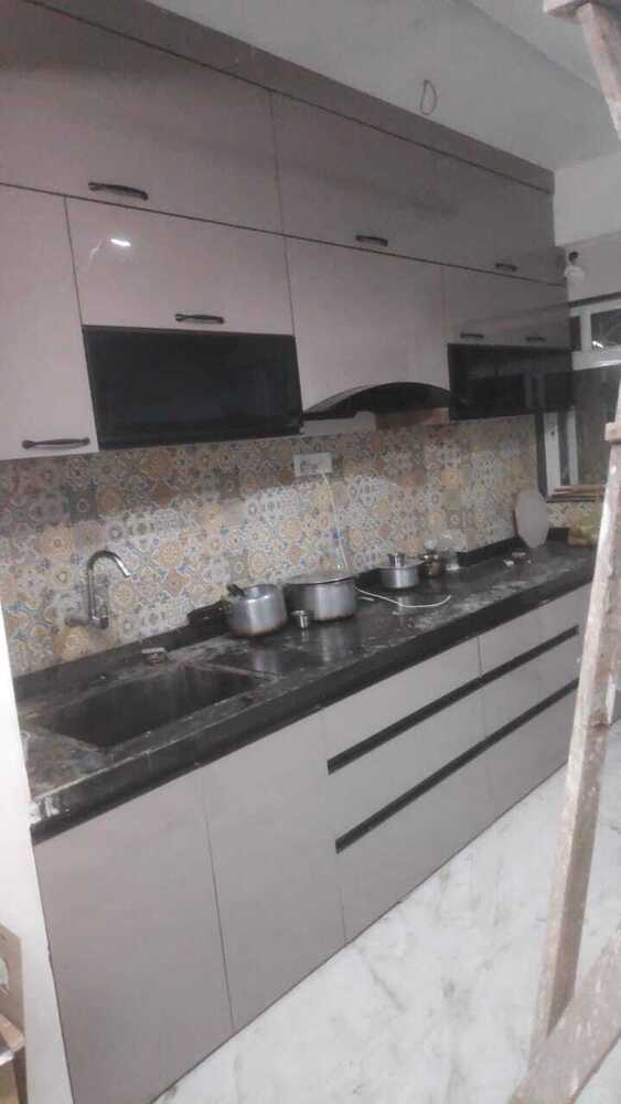 मॉड्यूलर किचन इंटीरियर्स डिजाइनर्स