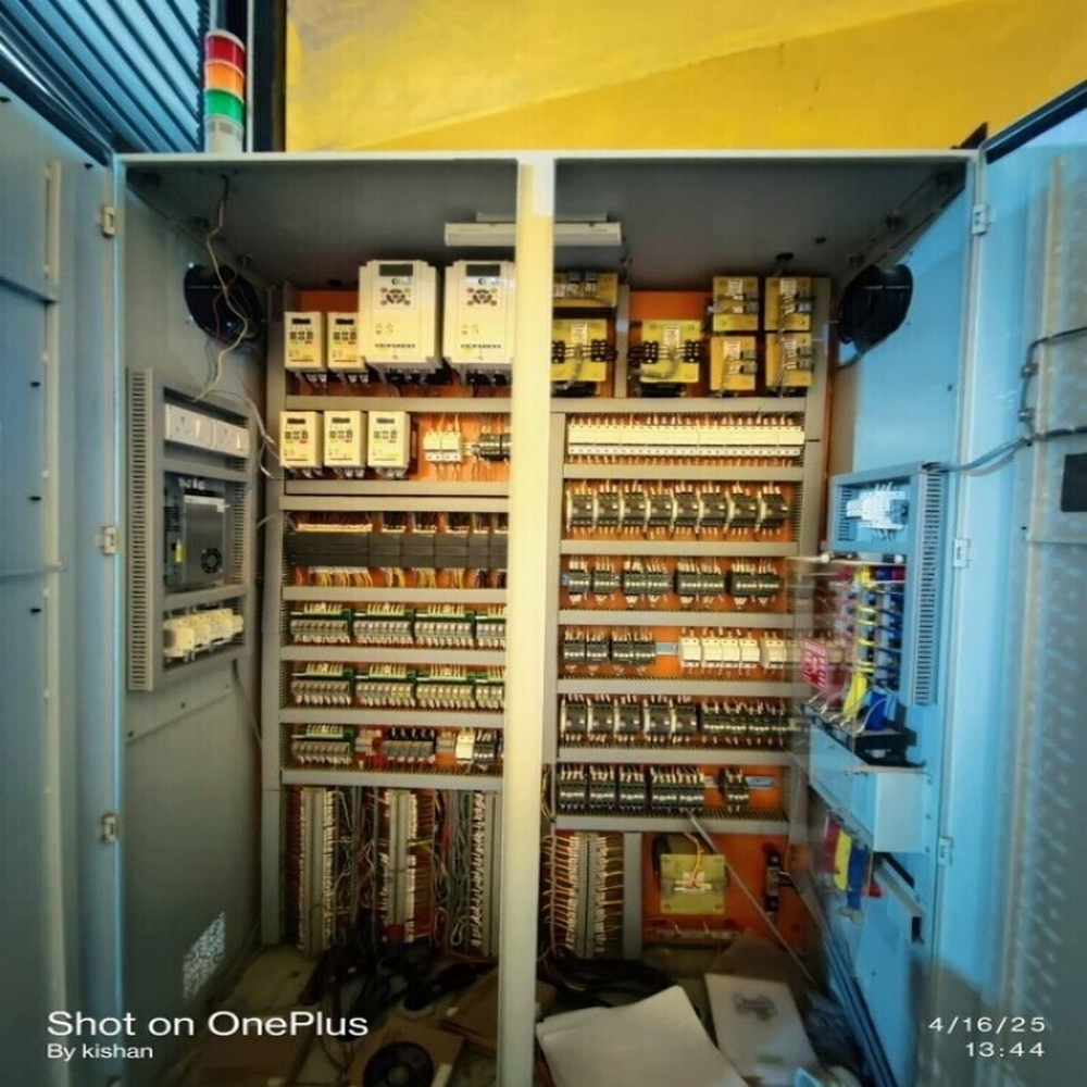 Plc Control Panel - Application: It Is Constructed From Durable Mild Steel With A Powder-Coated Surface Finish