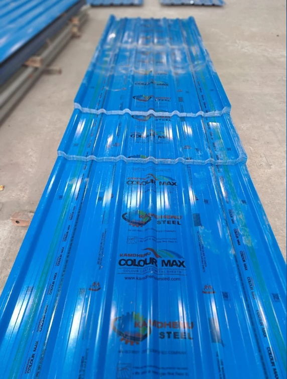 Galvanized Iron Roofing Sheet - Color: Silver/grey
