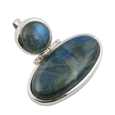 लैब्राडोराइट रत्न आभूषण