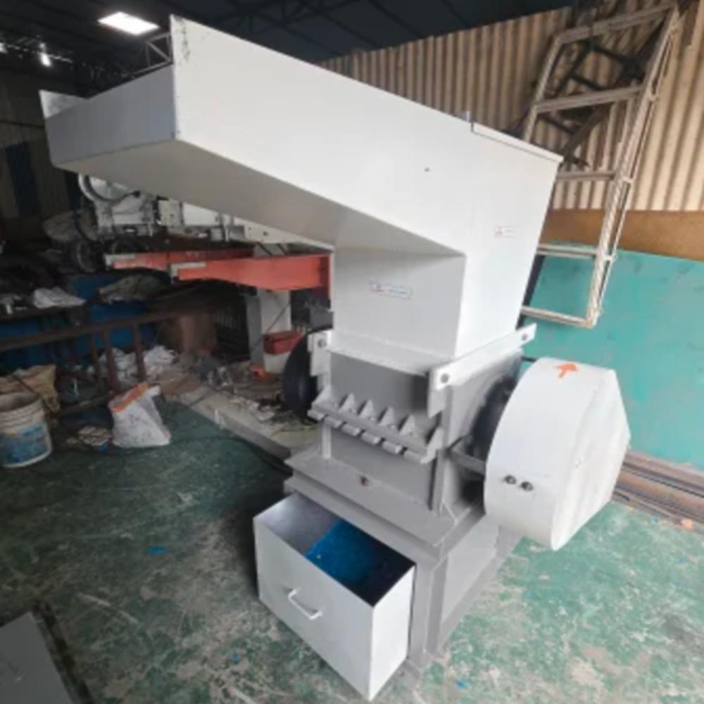 Pp Sheet Grinding Machine - Accuracy: 100  %