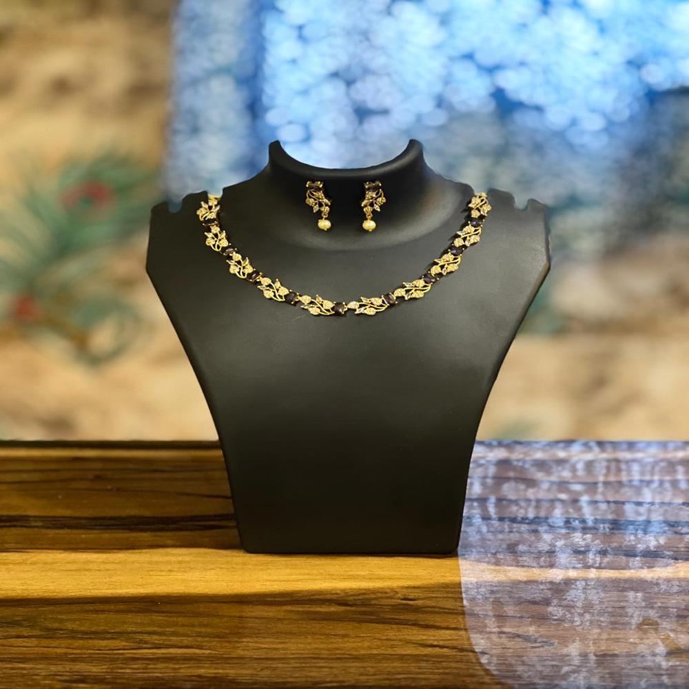 Swarna Valli Elegance Necklace Set