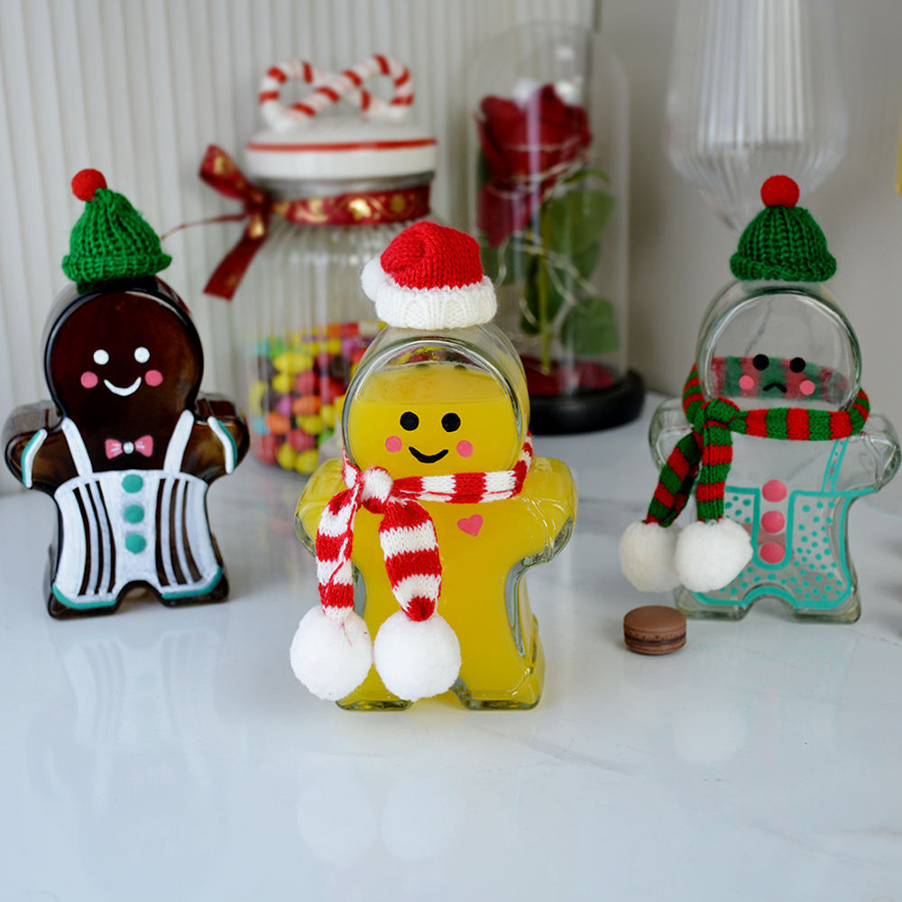 Cute Bear Shape High-quality Transparent Glass Beverage Cup with a Cup Sleeve, Lid and Straw