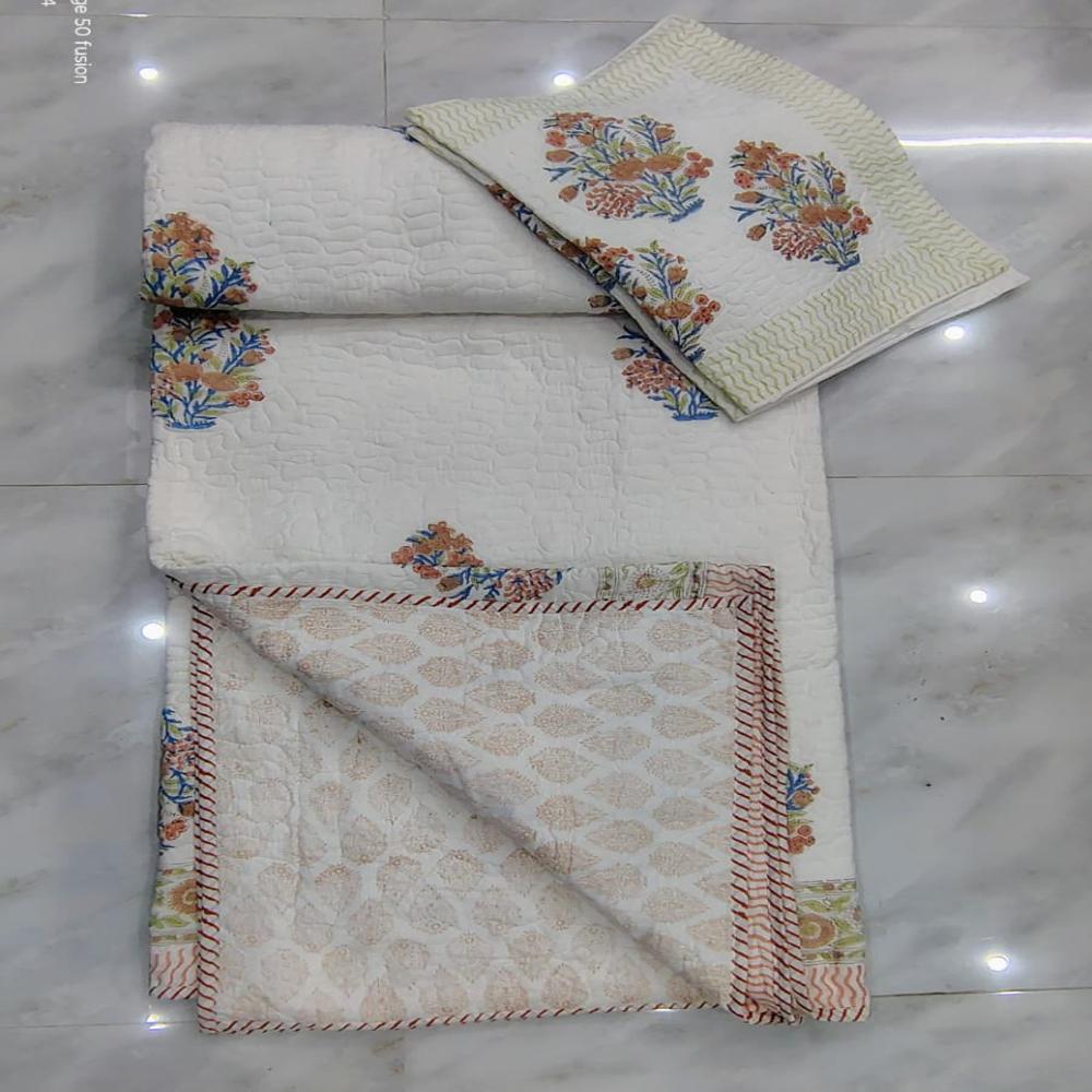 Feeding Cotton Printed Razai Quilt