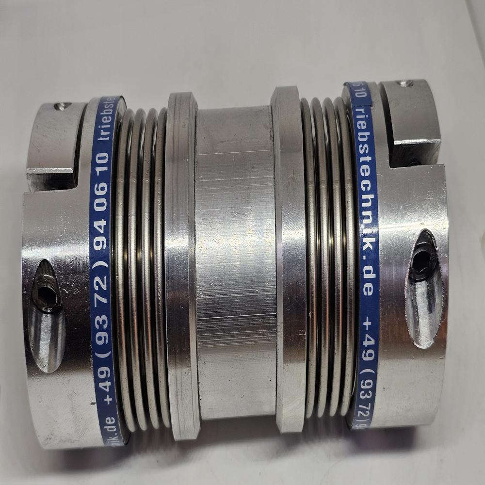 LINE SHAFT WITH METAL BELLOW COUPLINGS