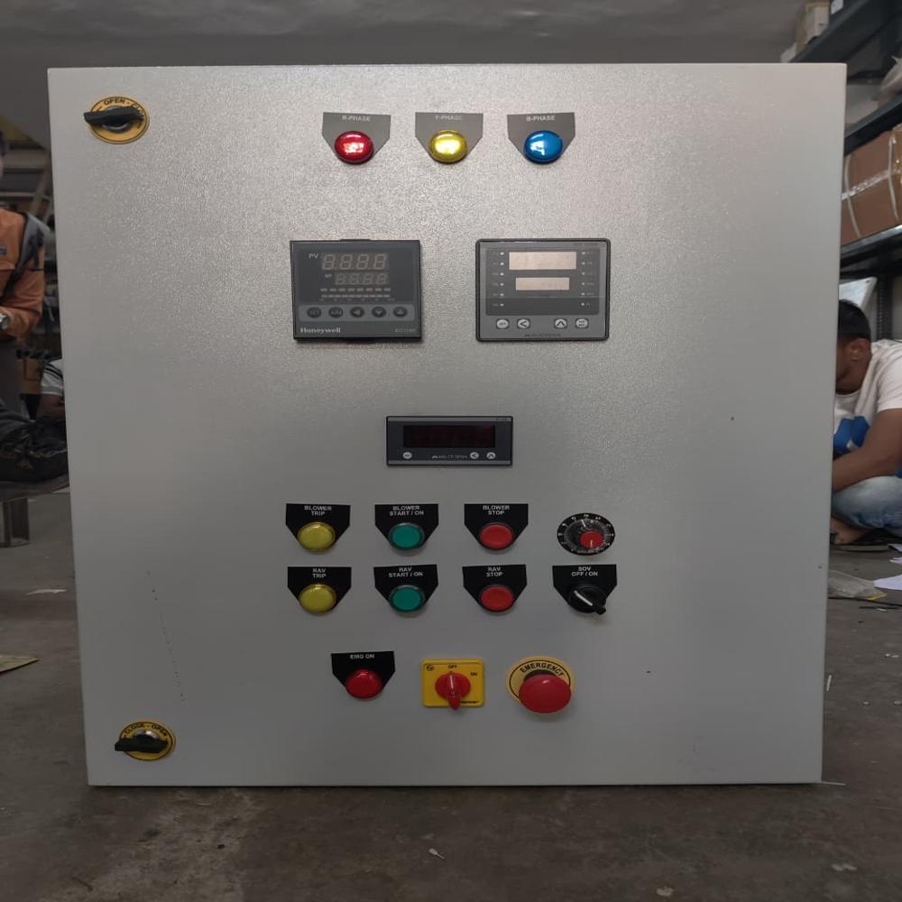 Three Phase Electric Control Panel - Mild Steel, 1250 Amp, 440 V | 50 Hertz Frequency, Warranty Included For Reliable Power Distribution