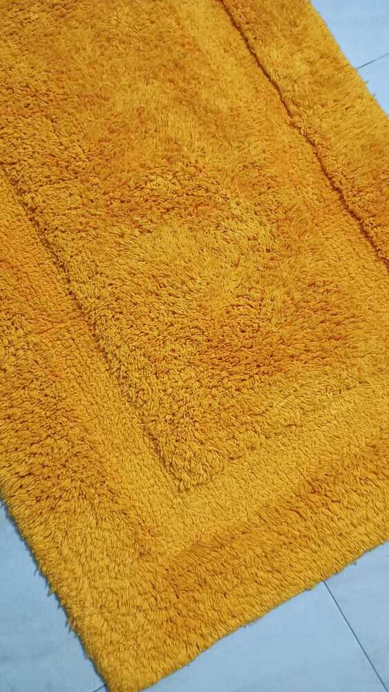 Cotton Deluxe Yellow Bath Mat