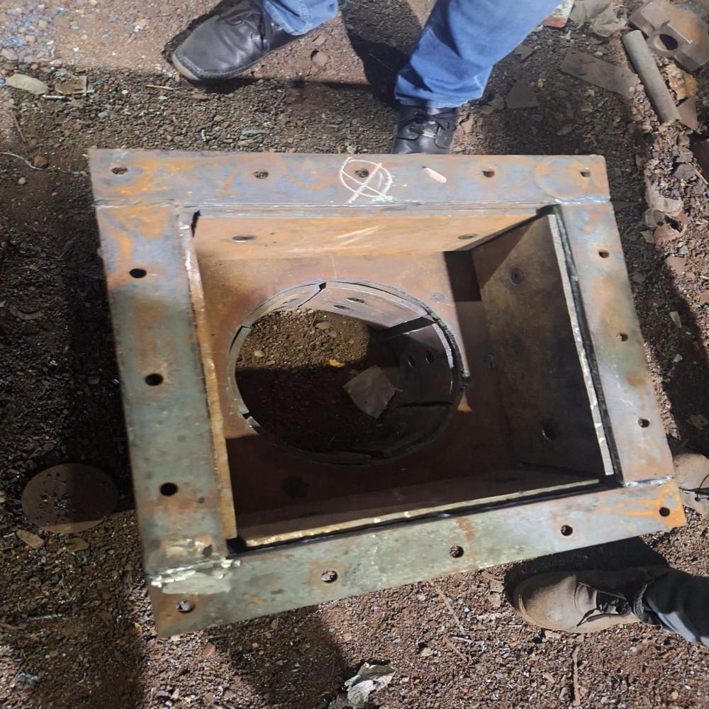 Material  feed chute