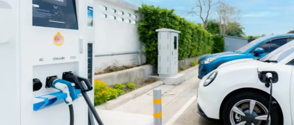 Ev Charging Station - Charging Time: 6-7 Hours