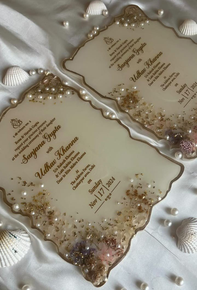 Resin Wedding Invitation Card - Finish: Glossy