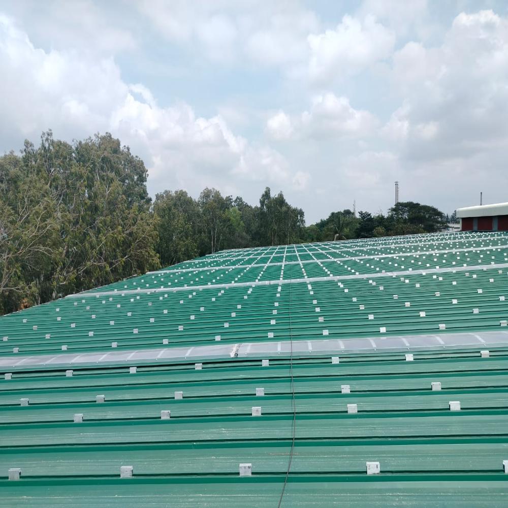 solar panel rail structure