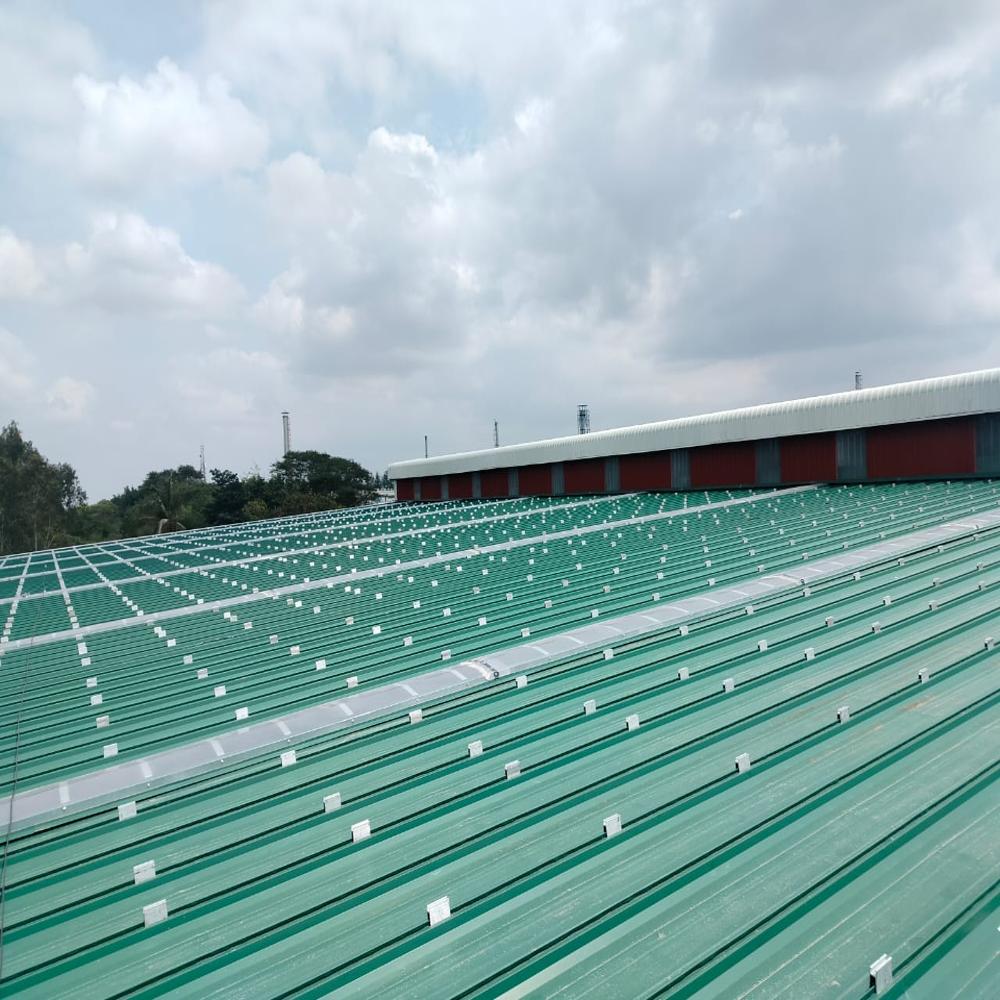 solar panel rail structure