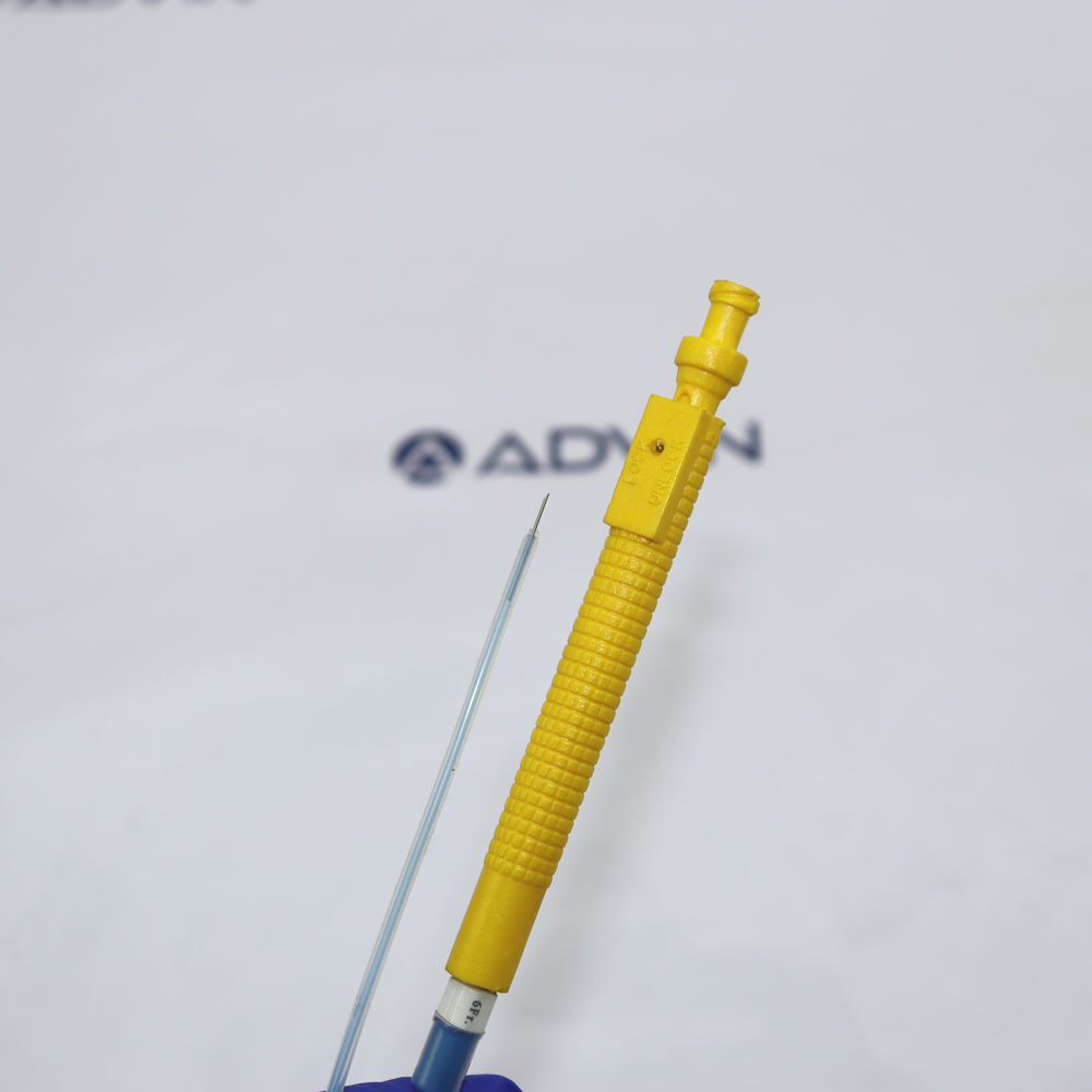 Sclerotherapy Needle - Steel Material, 2.3 Mm Outer Diameter, 5-7 Mm Tip Length | Locking System, Beveled Needle, One-hand Operation, Sterile Packaging