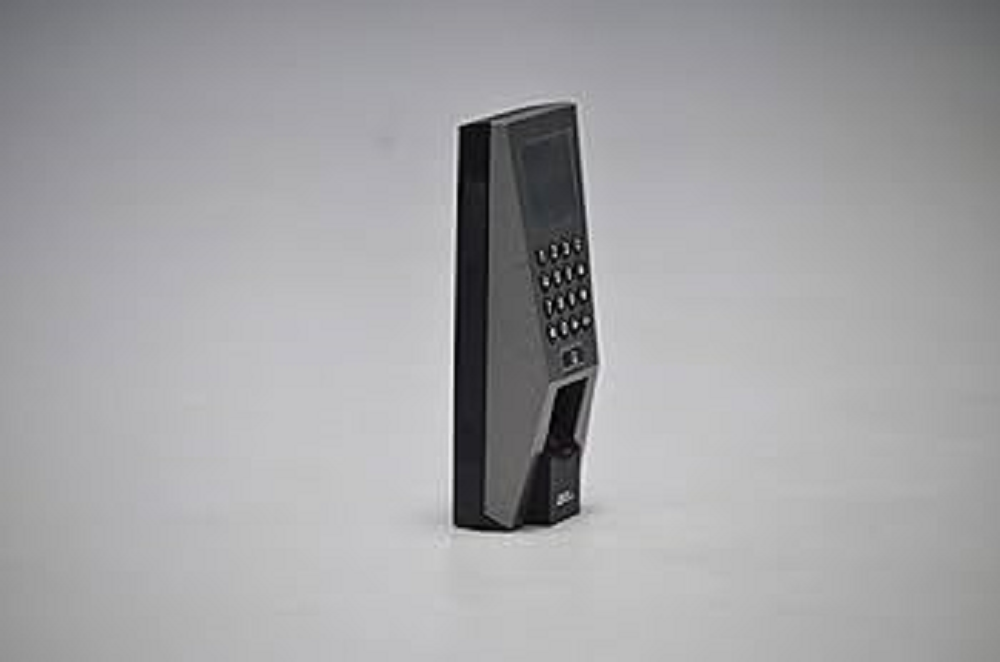 F18 Standalone Access Control - Accuracy: <99  %
